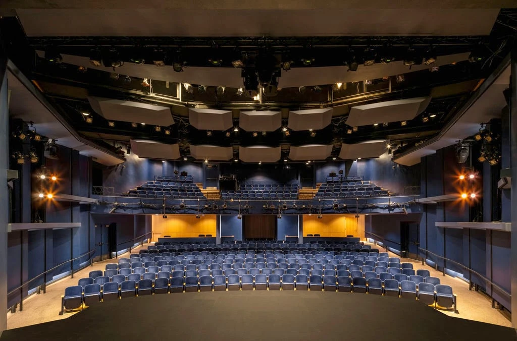 Roe Green Theatre